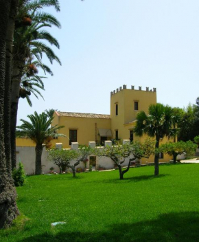 Отель Domus Sicily - Bed And Breakfast Villa Pilati, Валдериче